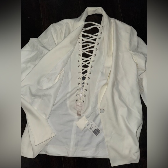 Brand new Forever 21 small fashion blazer - Picture 3 of 4